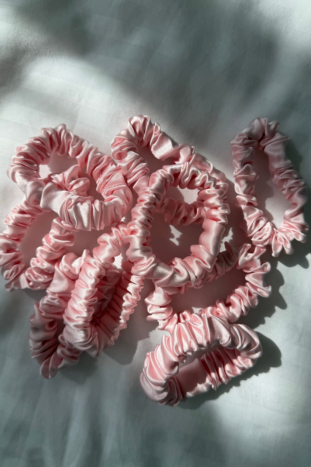 Silk Scrunchie Pink