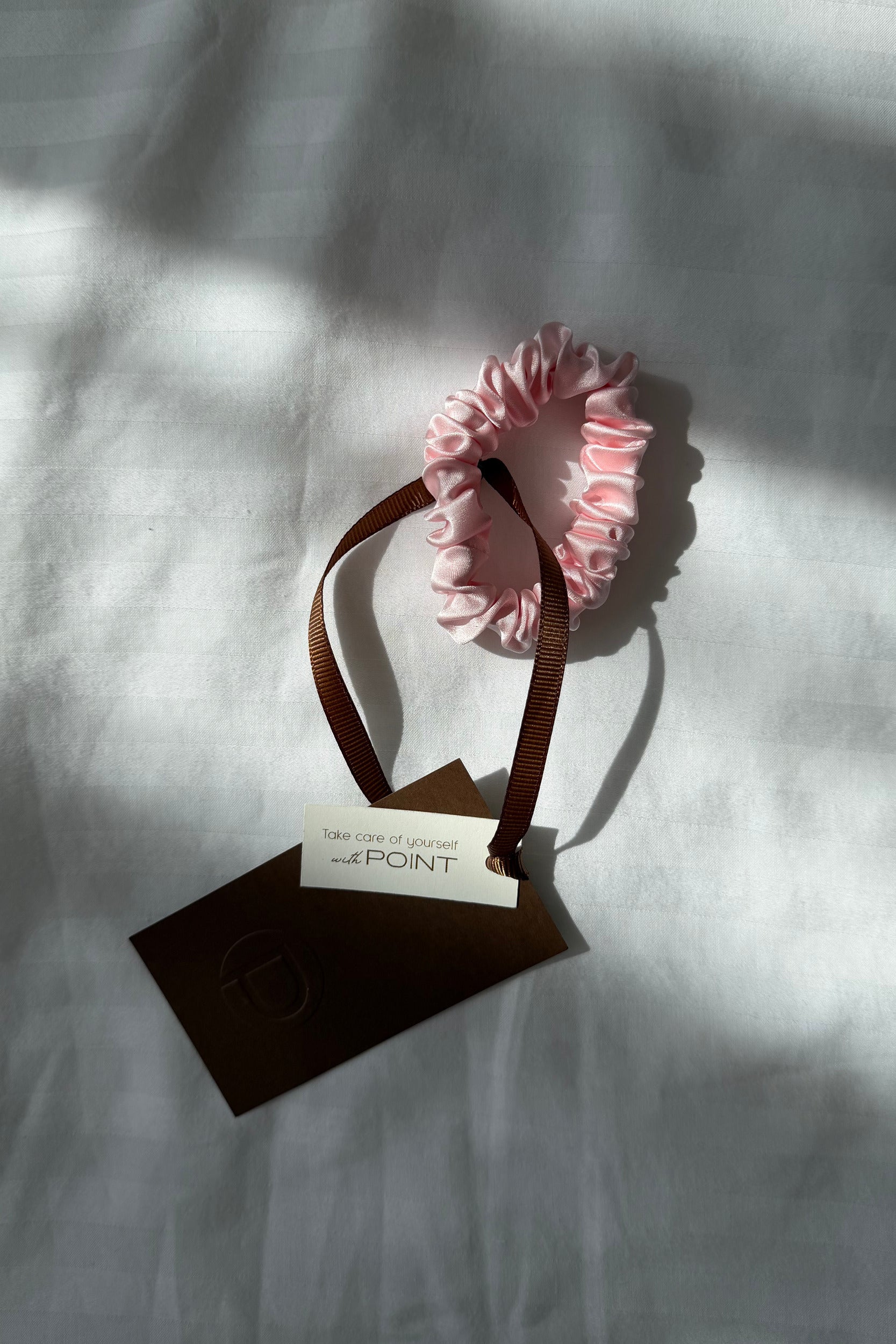 Silk Scrunchie Pink