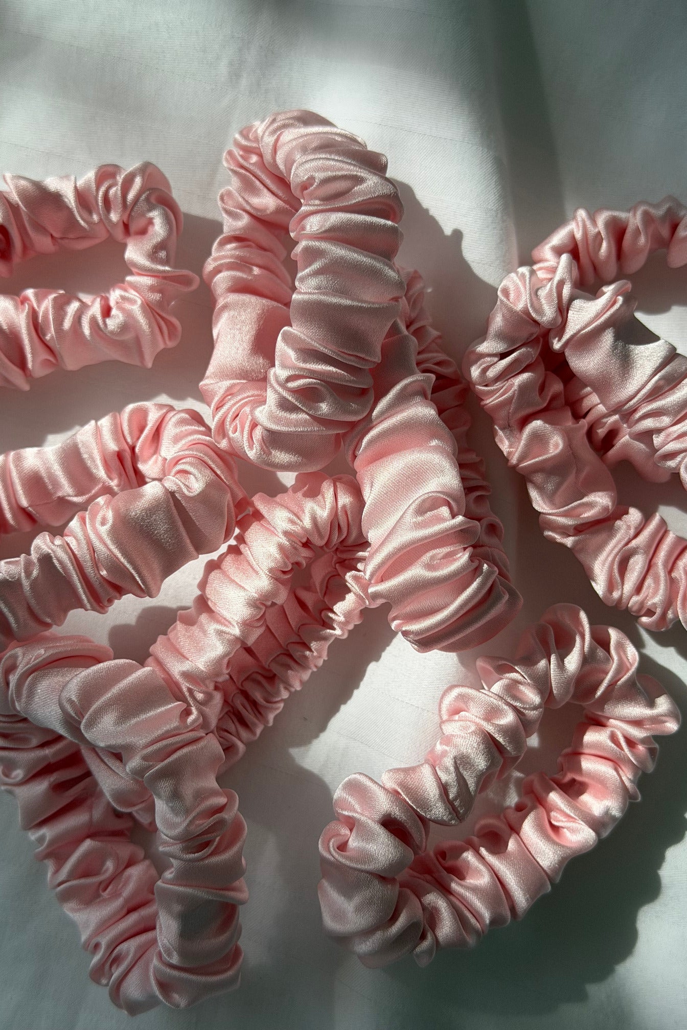 Silk Scrunchie Pink