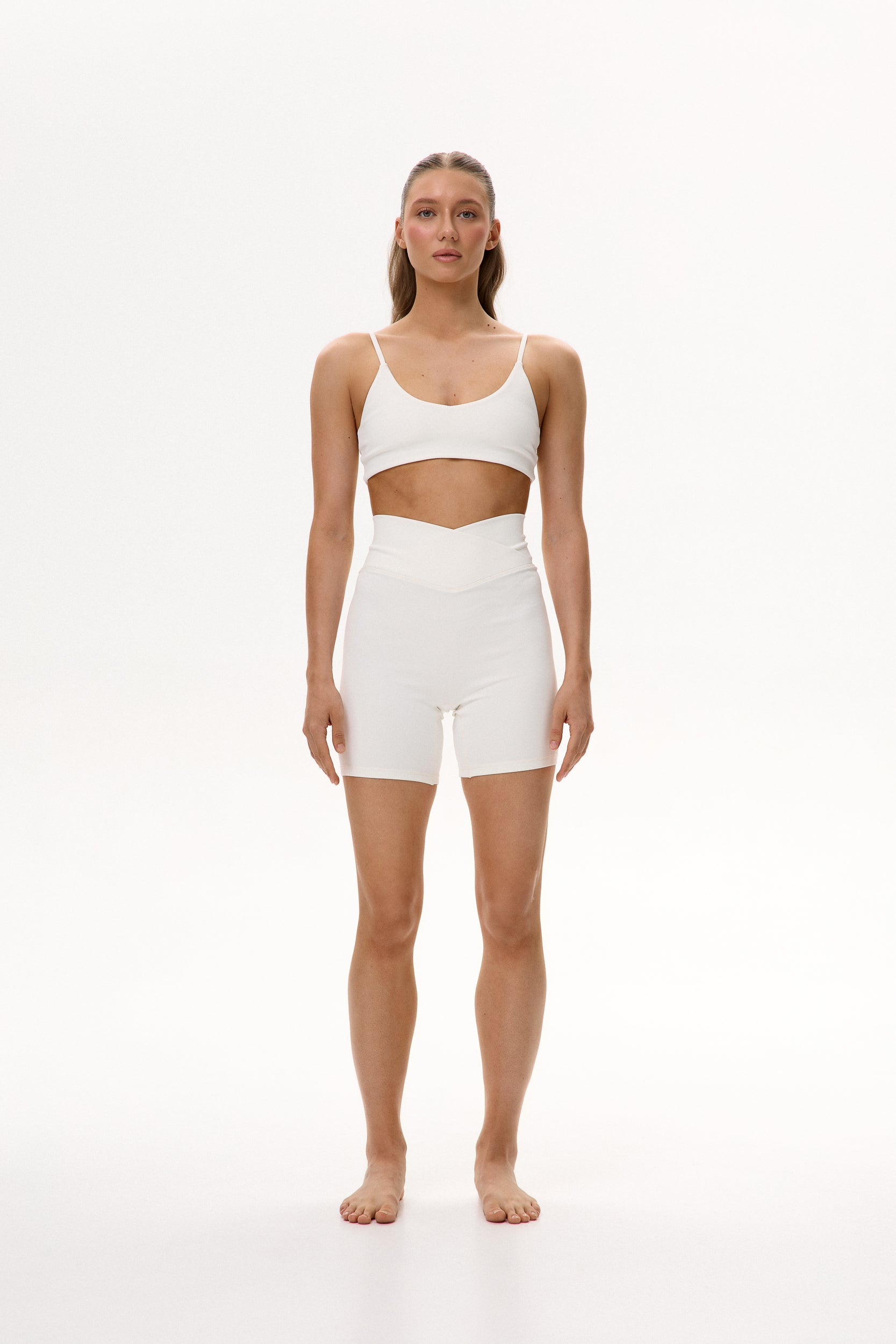 Shorts V-Waist creamy white